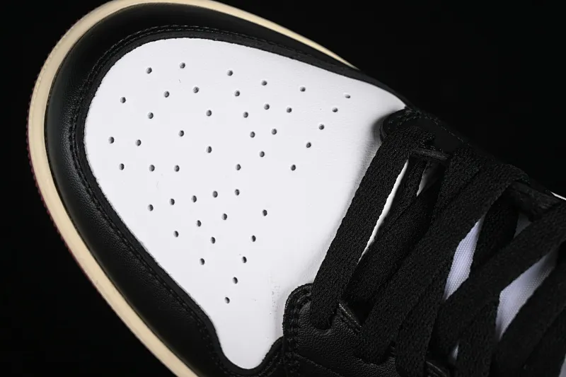 All categories Air Jordan Jordan series basketball shoes Air Jordan 1 Mid Air Jordan 1 Mid AJ1 Joe 1 snake pattern black and red toes Zhongbang basketball shoes FQ7818-101